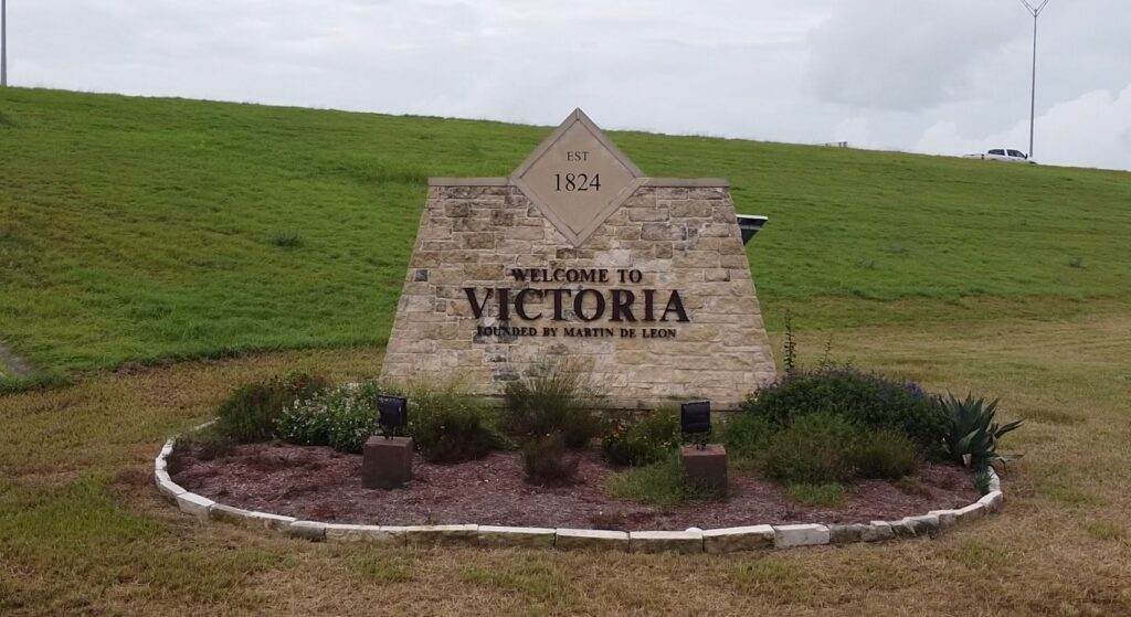 Welcome to Victoria sign