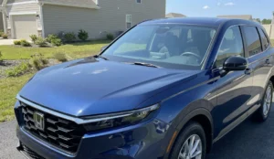Blogs 6 New windshield installed after auto glass replacement